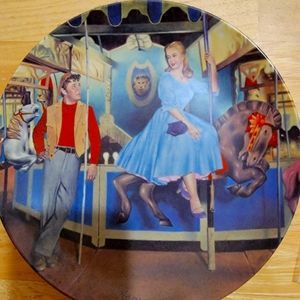 The carousel waltz